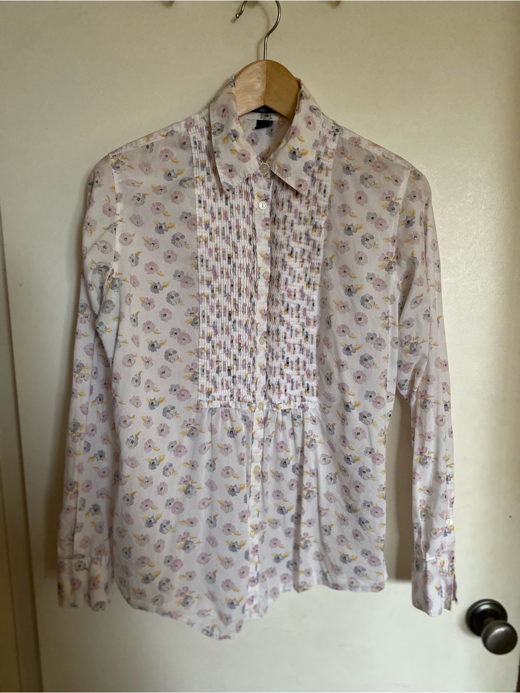 Gap Floral Button-Down Shirt - Women’s Medium